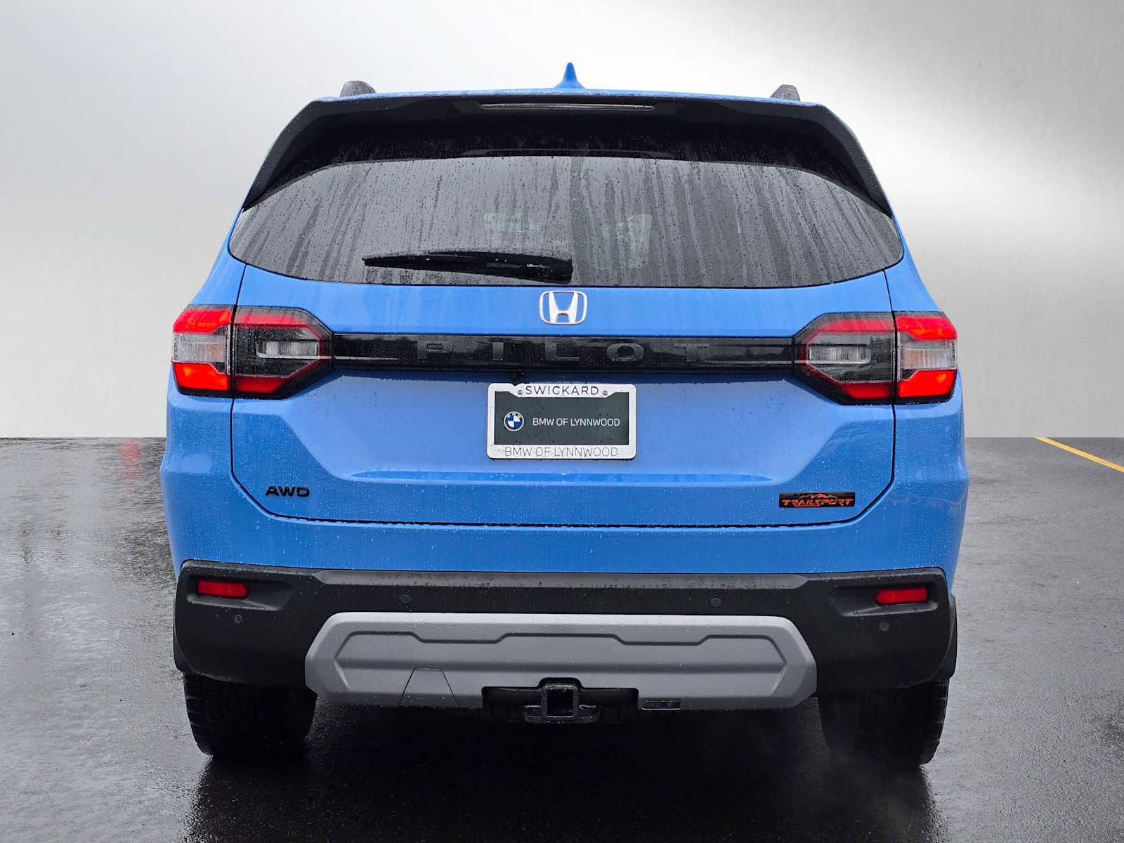 Used 2025 Honda Pilot TrailSport image 4