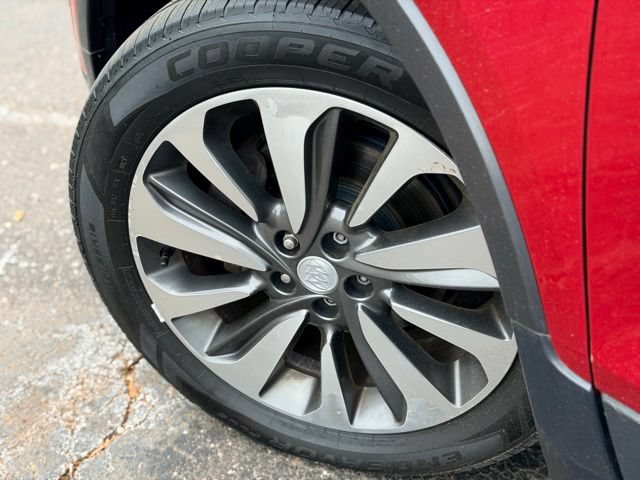 Used 2017 Buick Encore Essence FWD image 22