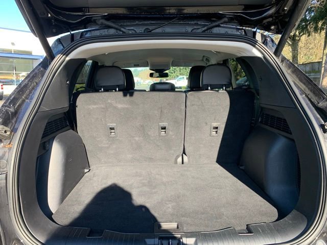 Used 2024 Ford Escape Platinum AWD/4WD image 5