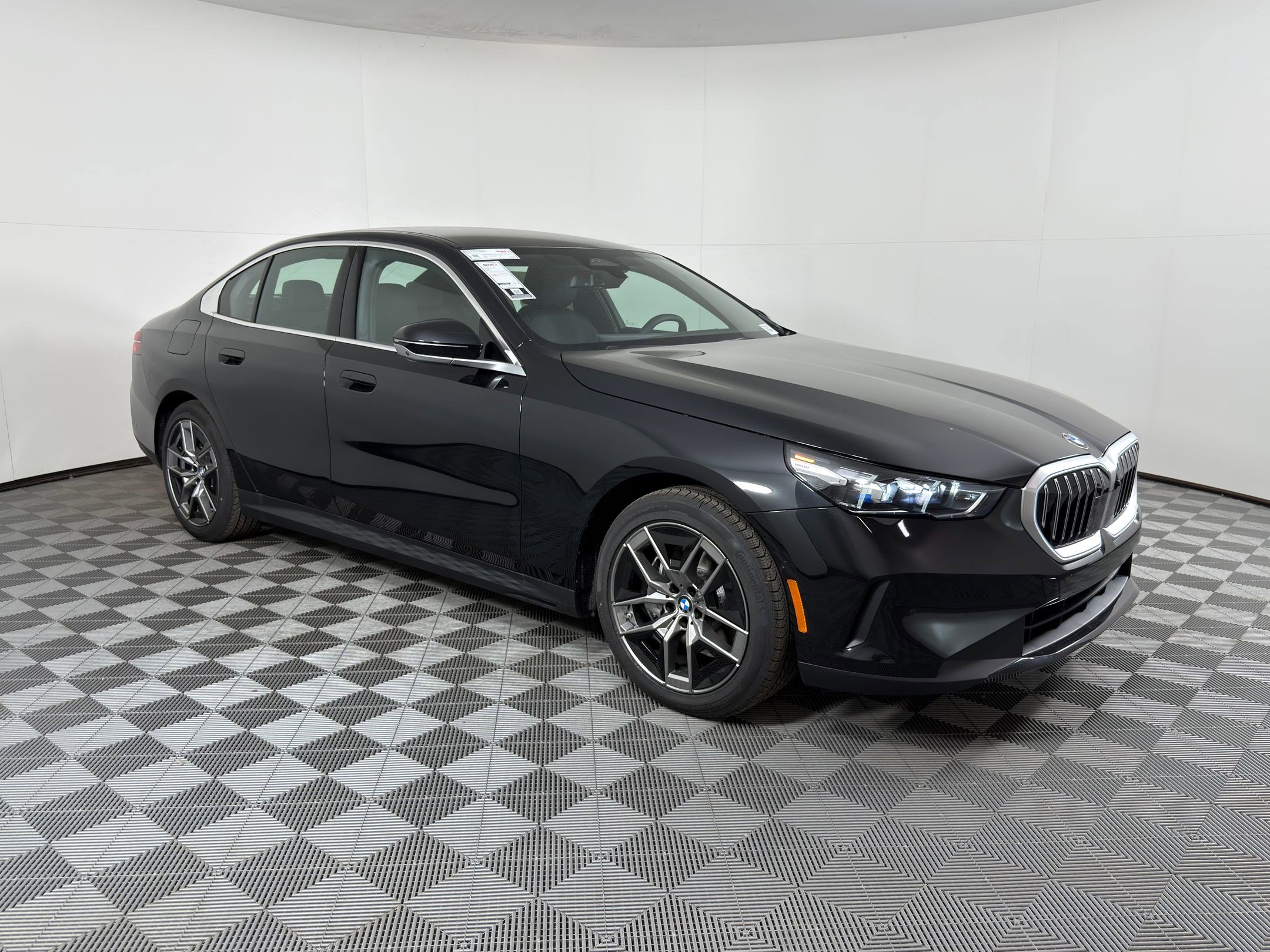 New 2026 BMW 540i xDrive w/ Executive Package image 6