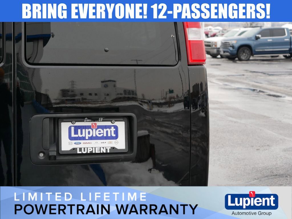 Used 2025 Chevrolet Express 3500 LT w/ LT Preferred Equipment Group image 6