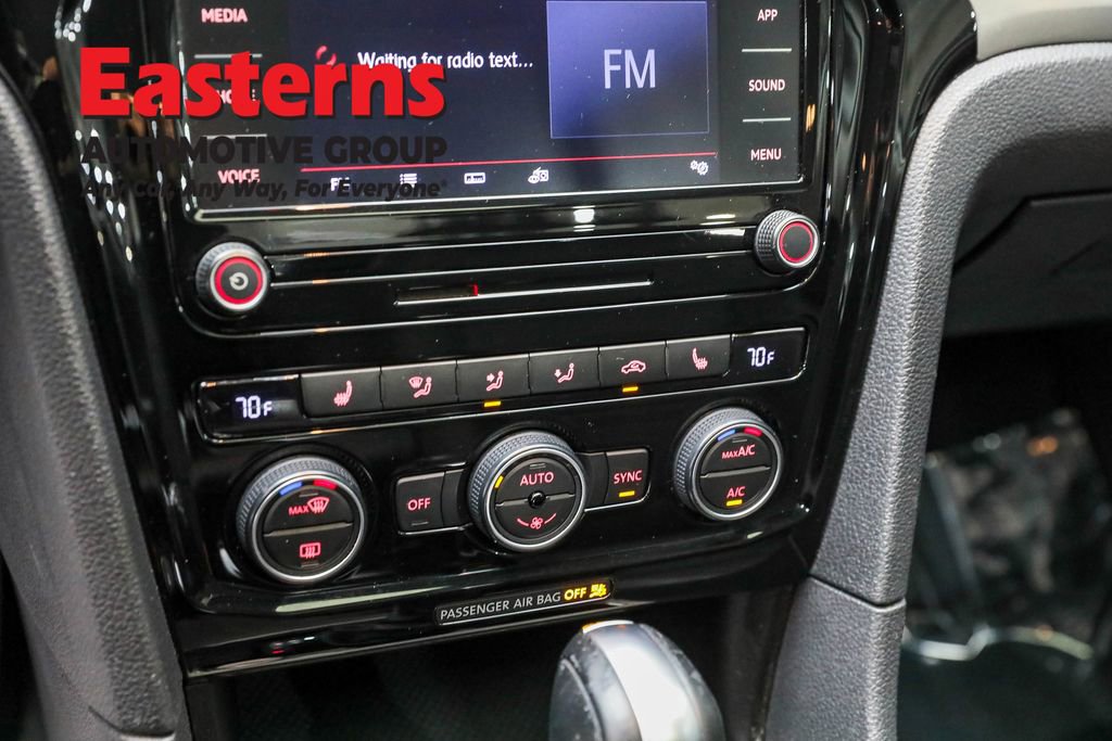 Used 2022 Volkswagen Passat 2.0T SE image 19