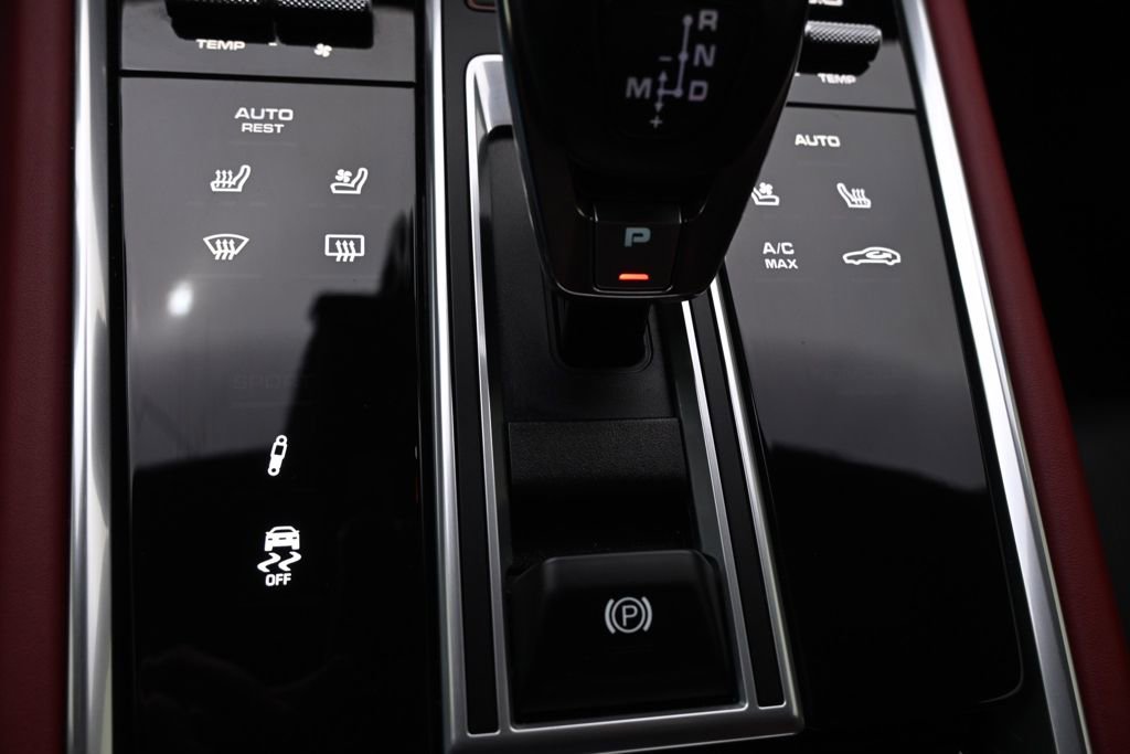 Used 2023 Porsche Panamera Turbo S image 37