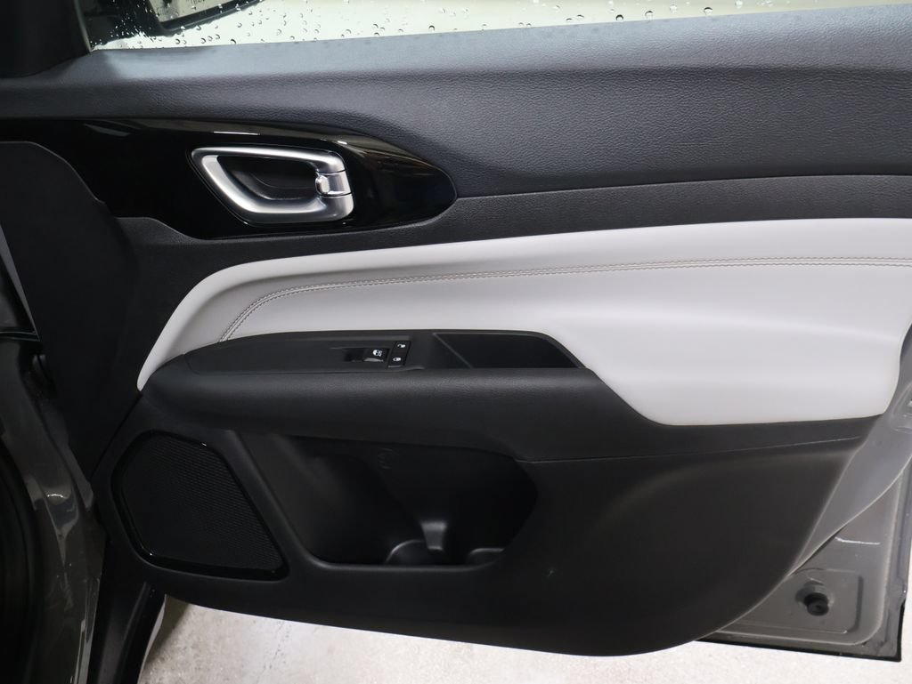 New 2026 Jeep Compass Limited AWD/4WD image 18