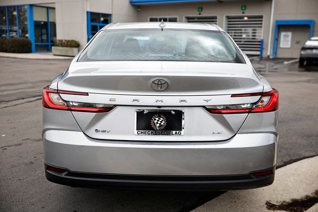 Used 2025 Toyota Camry LE image 10