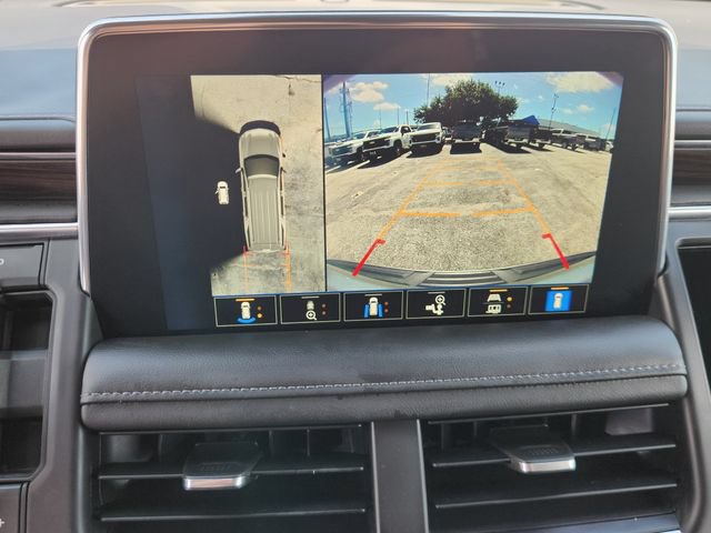 Used 2023 Chevrolet Tahoe Z71 w/ Luxury Package AWD/4WD image 17