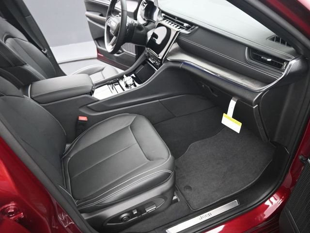 New 2025 Jeep Grand Cherokee L Overland w/ Trailer Tow Package image 19