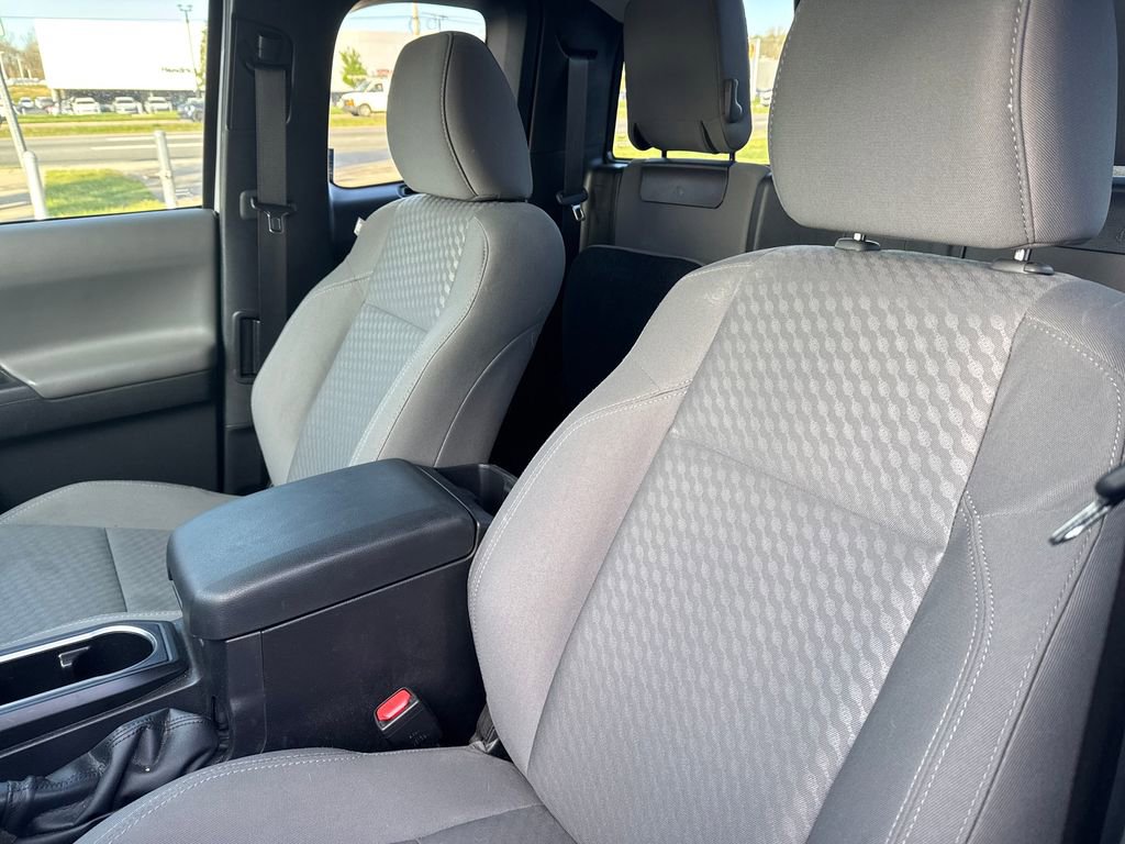 Used 2023 Toyota Tacoma SR RWD image 9