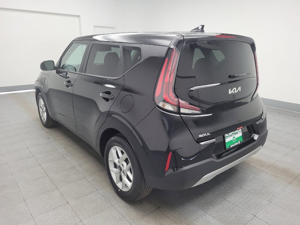 Used 2025 Kia Soul LX image 5