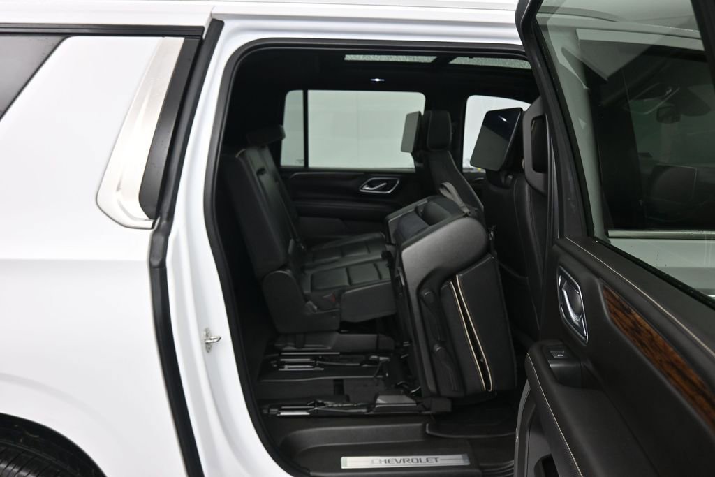 Used 2021 Chevrolet Suburban Premier AWD/4WD image 51