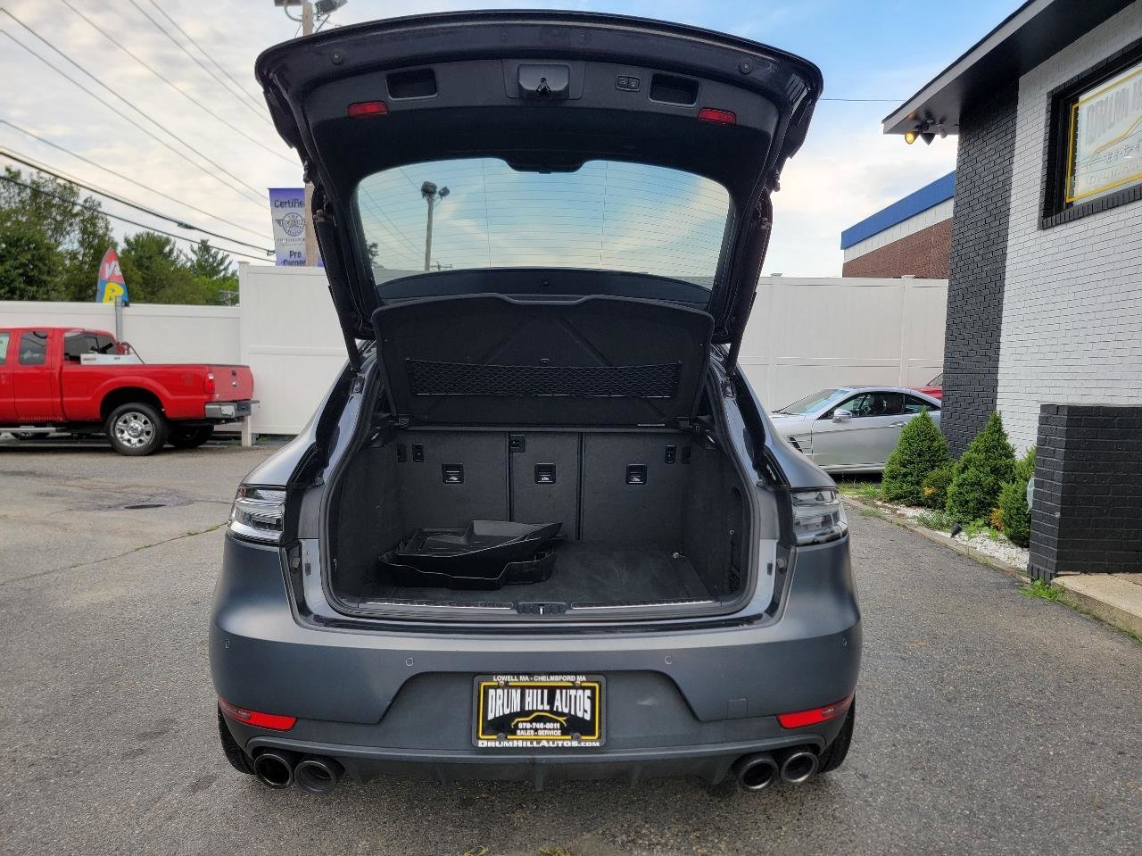 Used 2019 Porsche Macan S AWD/4WD image 10