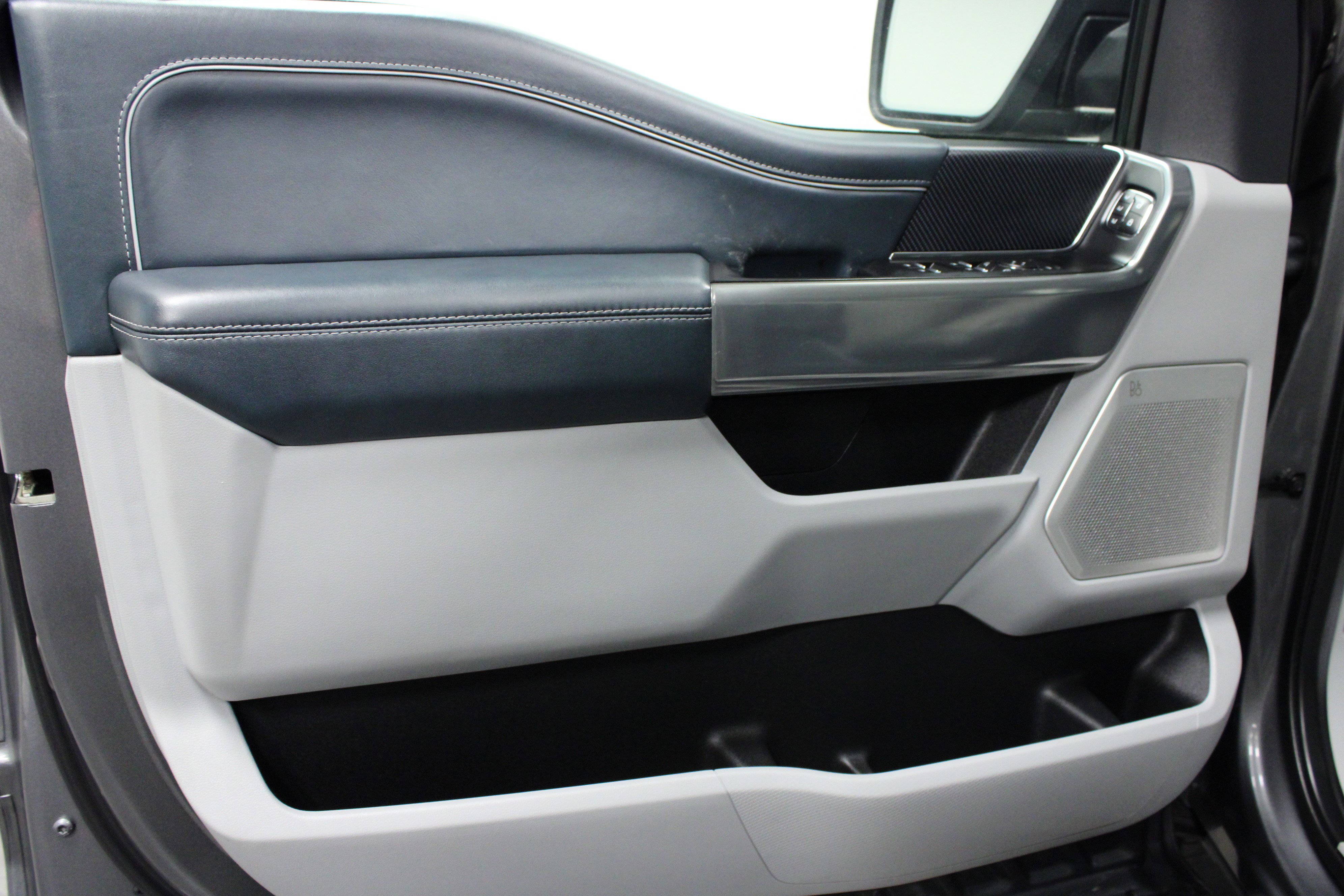 Used 2021 Ford F150 Limited image 11