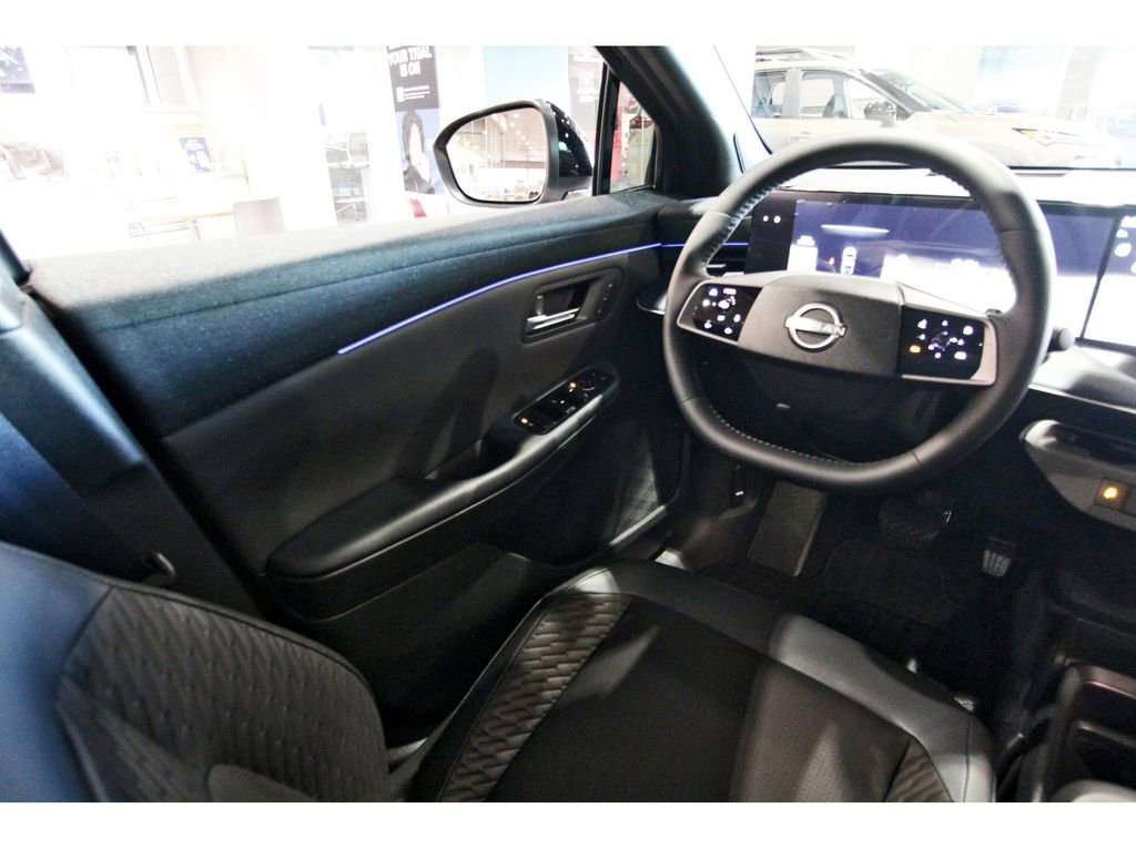 New 2026 Nissan Leaf Platinum+ w/ Cargo Package (Platinum+) image 6