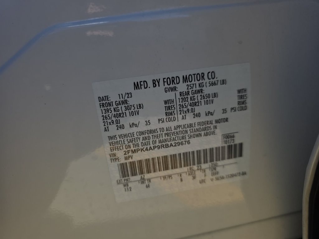 Used 2024 Ford Edge ST w/ Equipment Group 401A AWD/4WD image 34