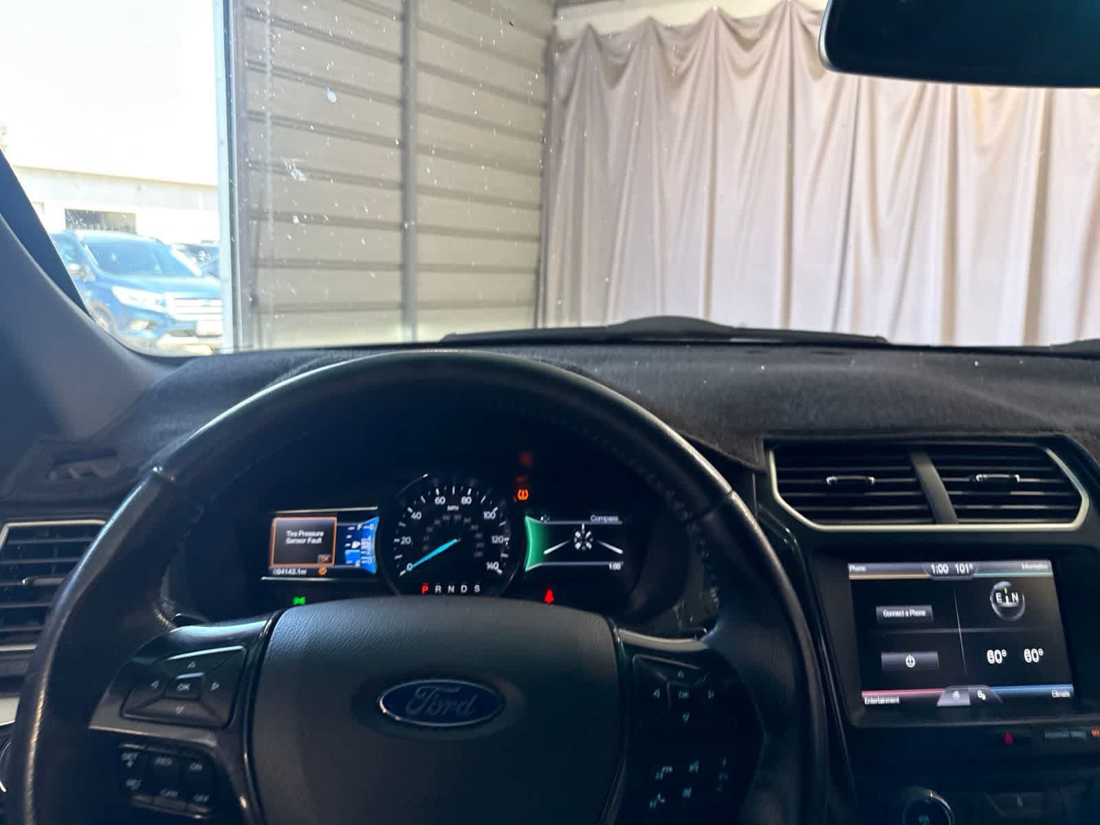 Used 2016 Ford Explorer XLT w/ Equipment Group 201A AWD/4WD image 24