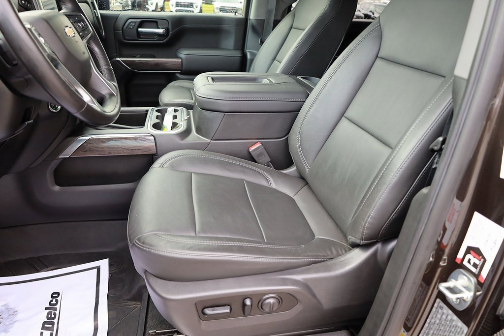 Used 2020 Chevrolet Silverado 3500 LTZ w/ LTZ Plus Package image 12