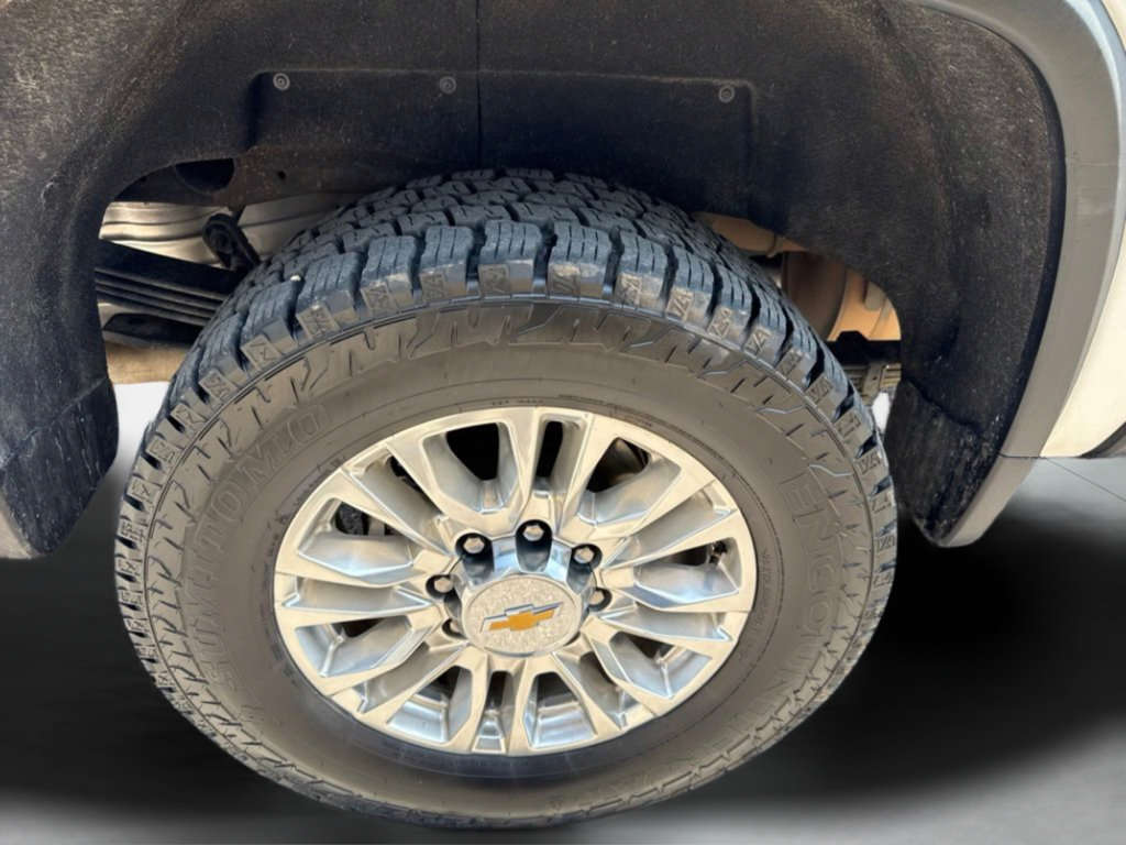Used 2021 Chevrolet Silverado 2500 High Country w/ Z71 Off-Road Package AWD/4WD image 26