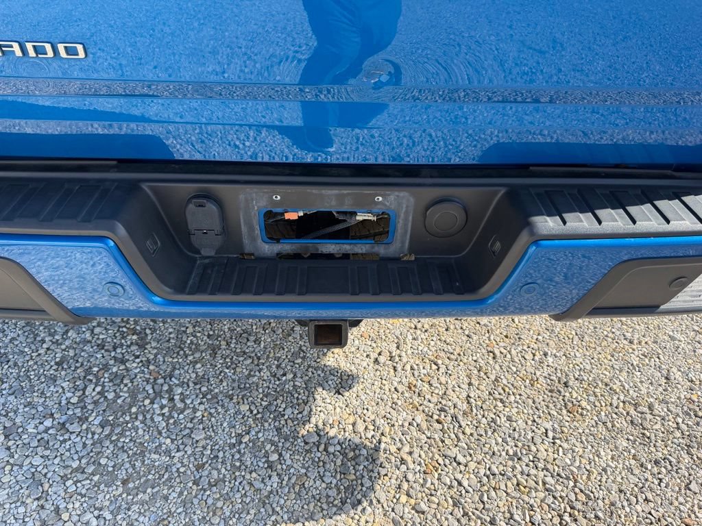 Used 2021 Chevrolet Colorado Z71 AWD/4WD image 9