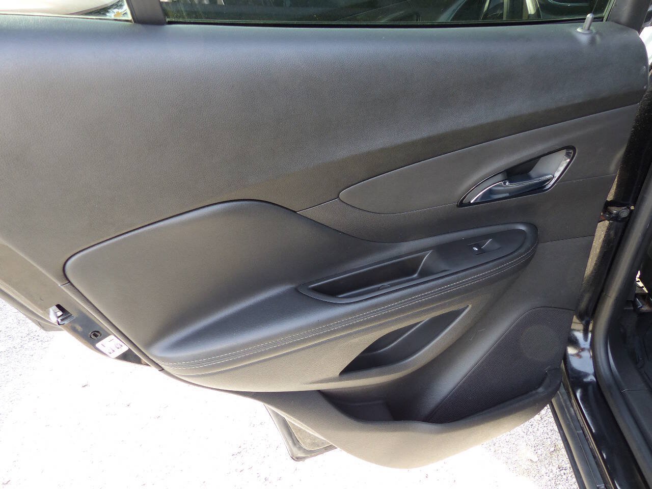 Used 2019 Buick Encore Preferred FWD image 17