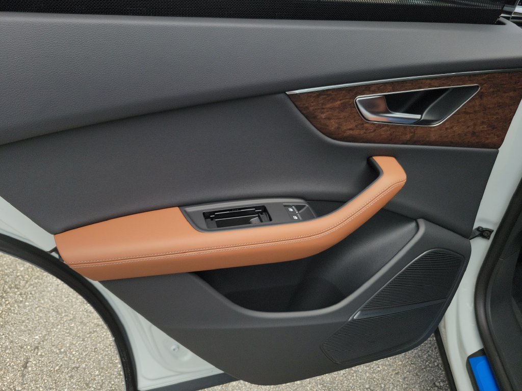New 2027 Audi Q8 Premium Plus AWD/4WD image 28