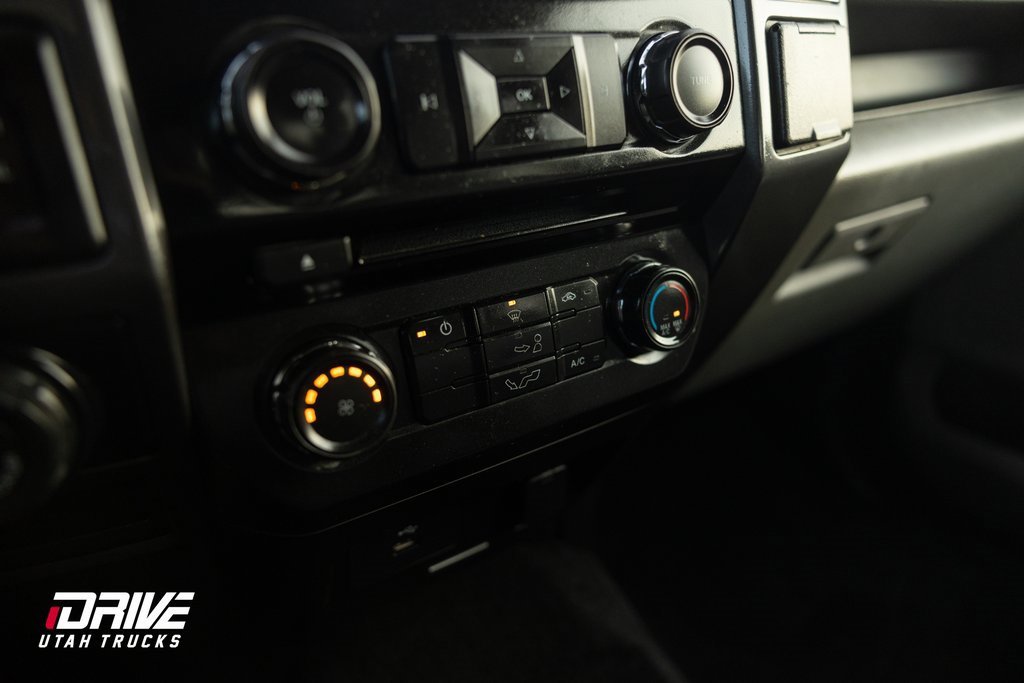 Used 2016 Ford F150 XLT w/ XTR Package image 30