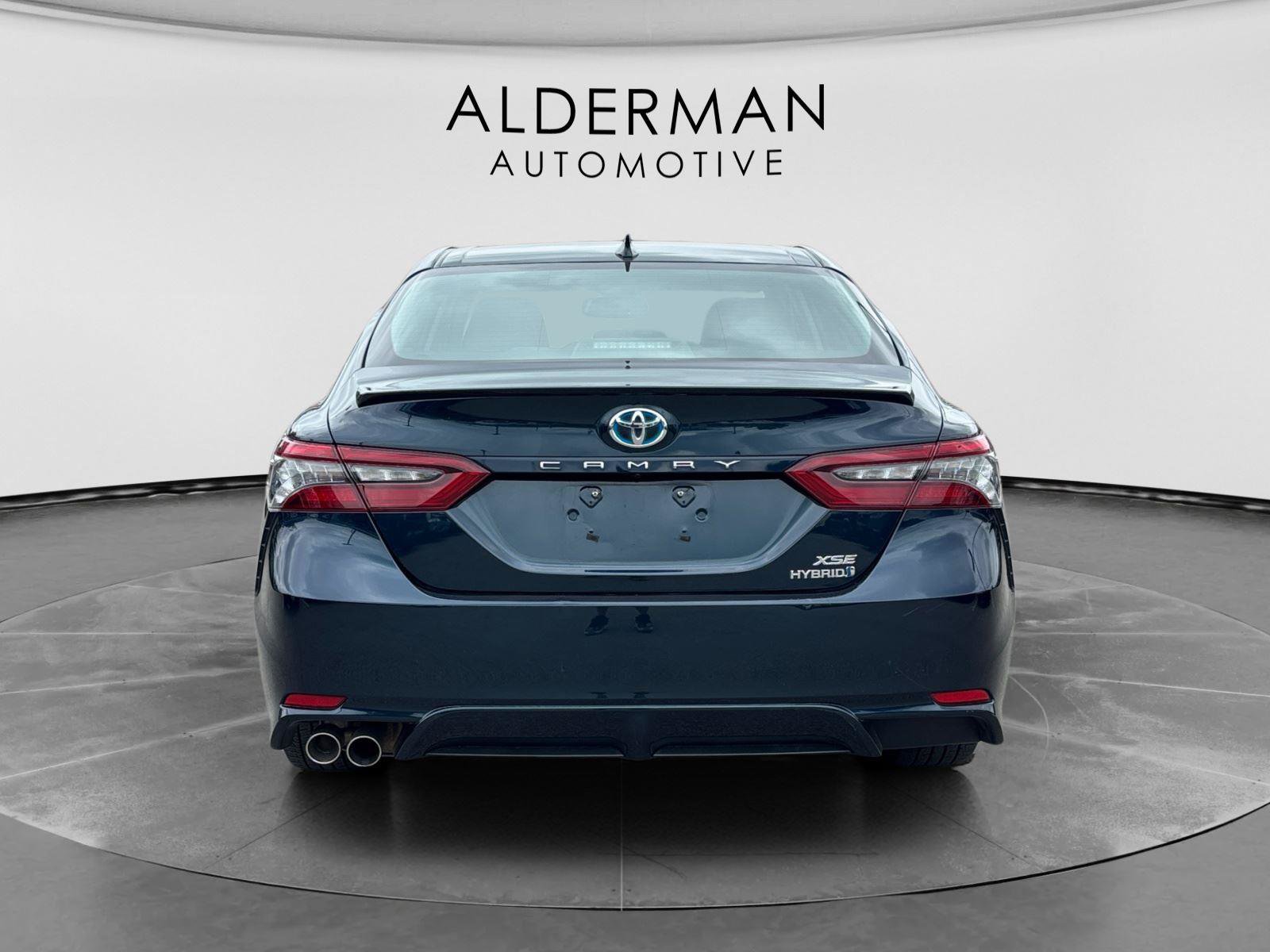 Used 2021 Toyota Camry XSE w/ Navigation Upgrade Package FWD image 5