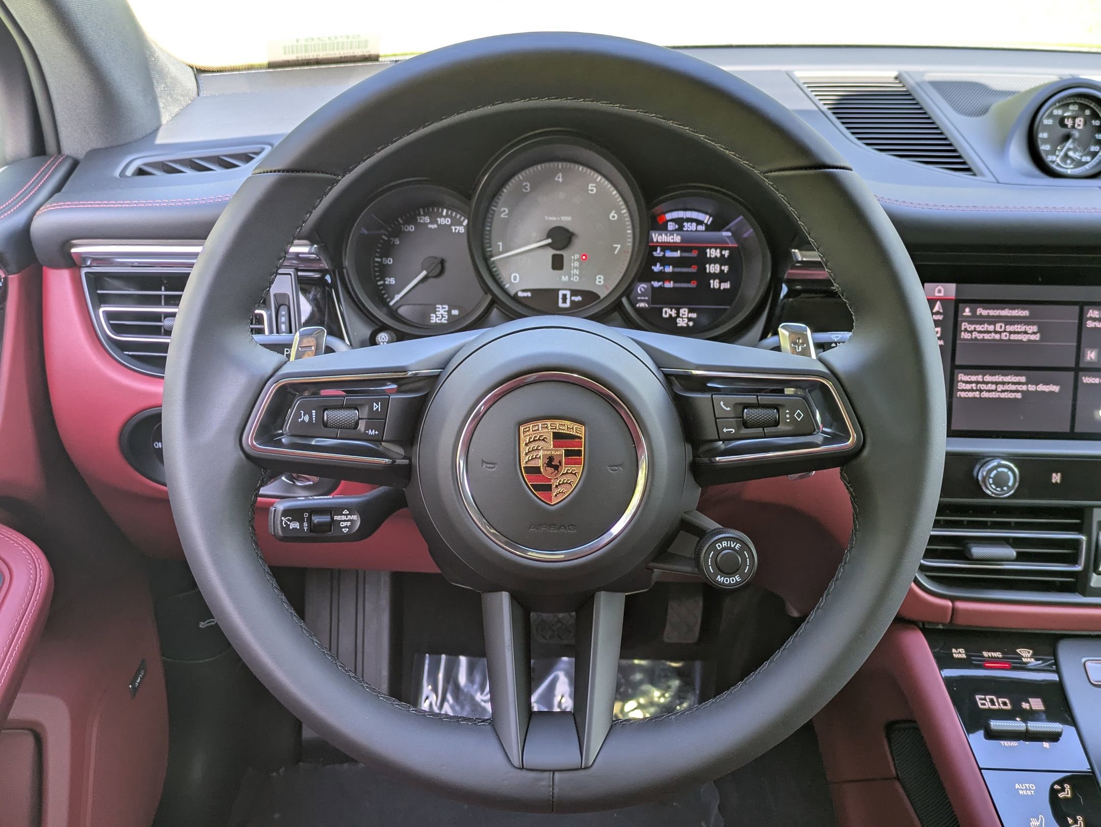 New 2025 Porsche Macan S AWD/4WD image 8