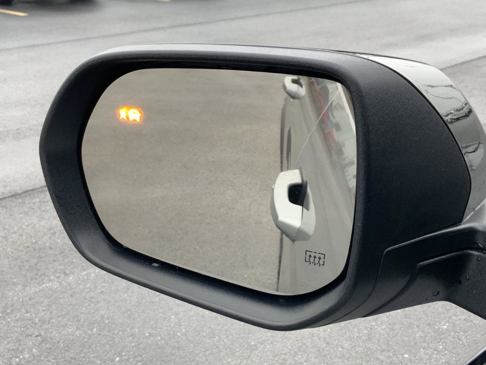 New 2026 GMC Acadia AT4 w/ Luxury Package image 24