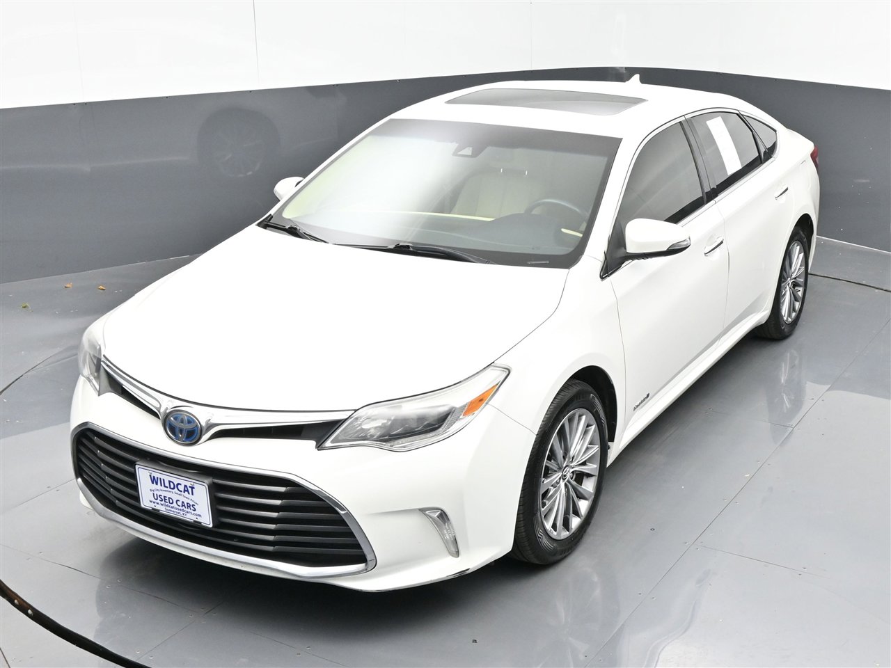 Used 2016 Toyota Avalon Limited image 21