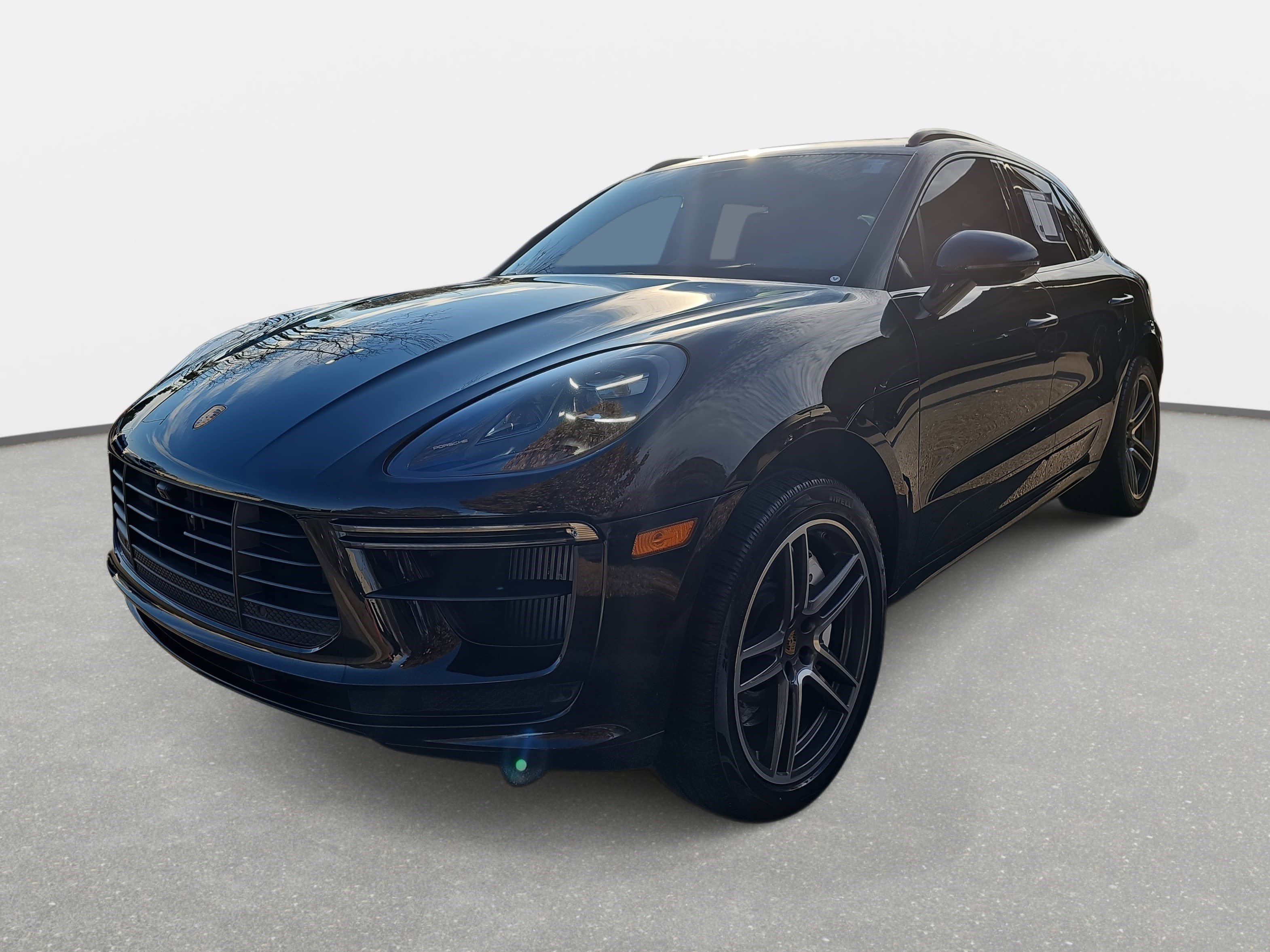 Used 2021 Porsche Macan Turbo image 1
