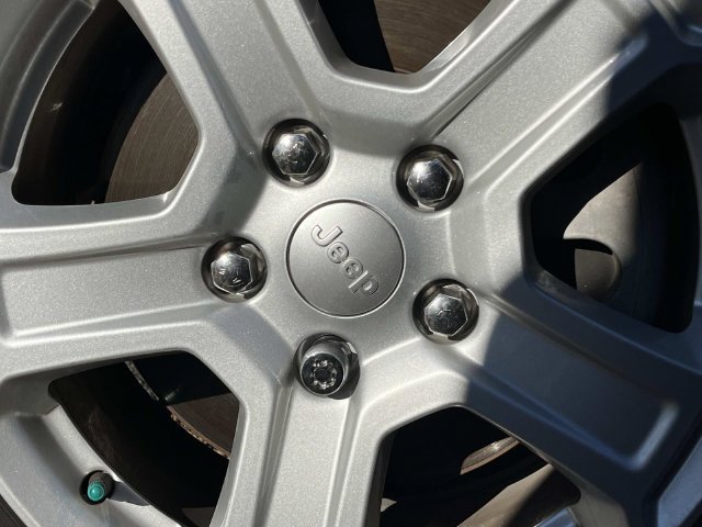 Used 2020 Jeep Wrangler Sport AWD/4WD image 11