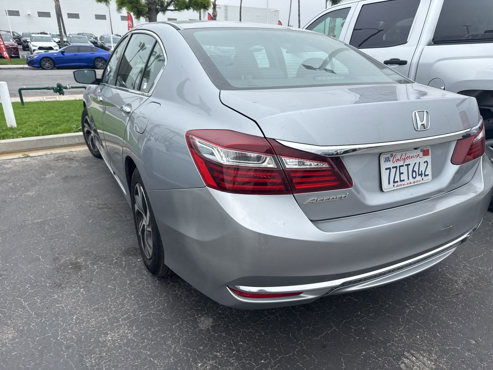 Used 2017 Honda Accord LX image 5