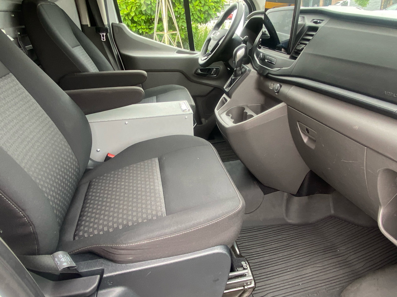 Used 2022 Ford Transit 250 Low Roof AWD image 22