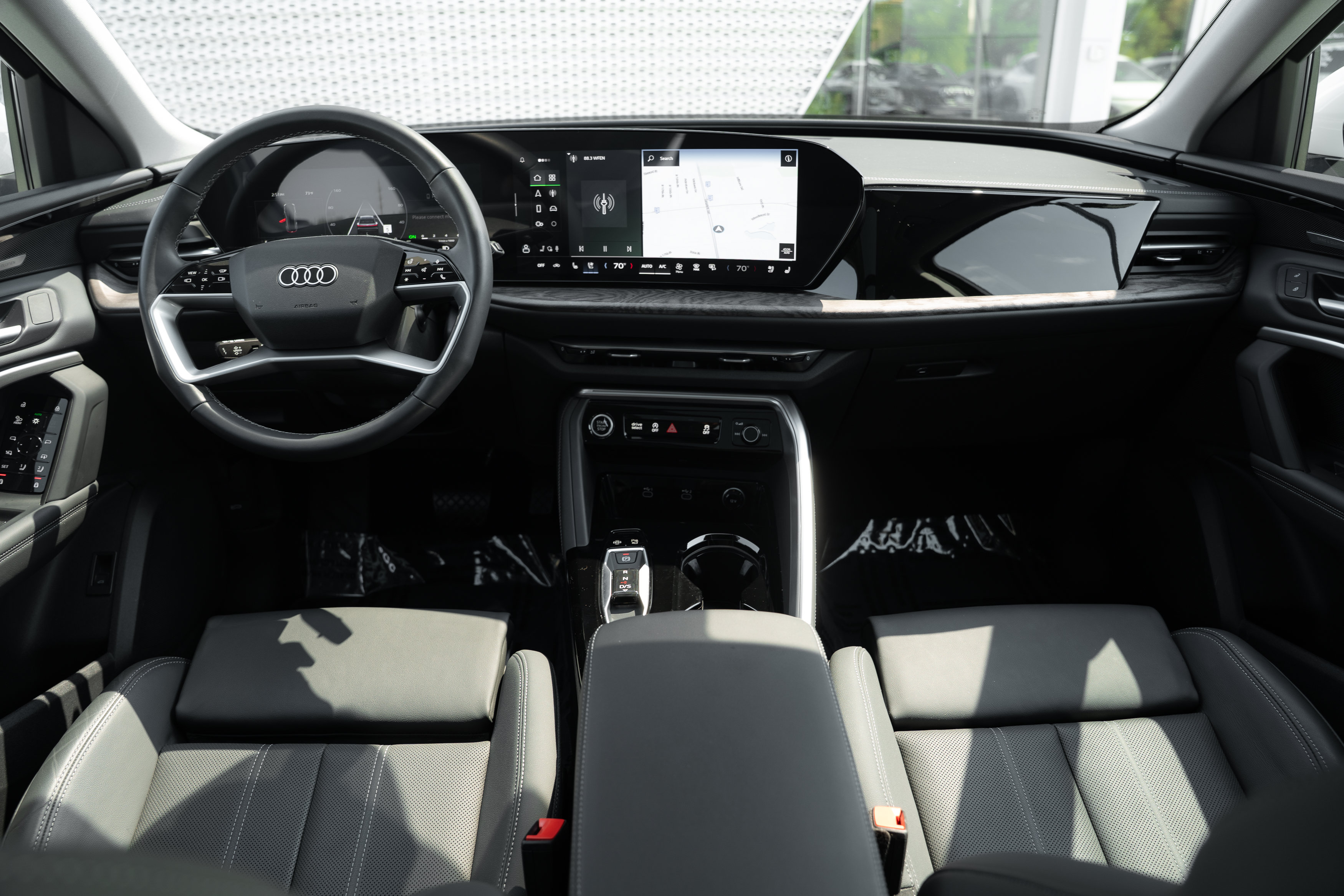 Certified 2025 Audi Q5 Premium Plus w/ Premium Plus AWD/4WD image 8