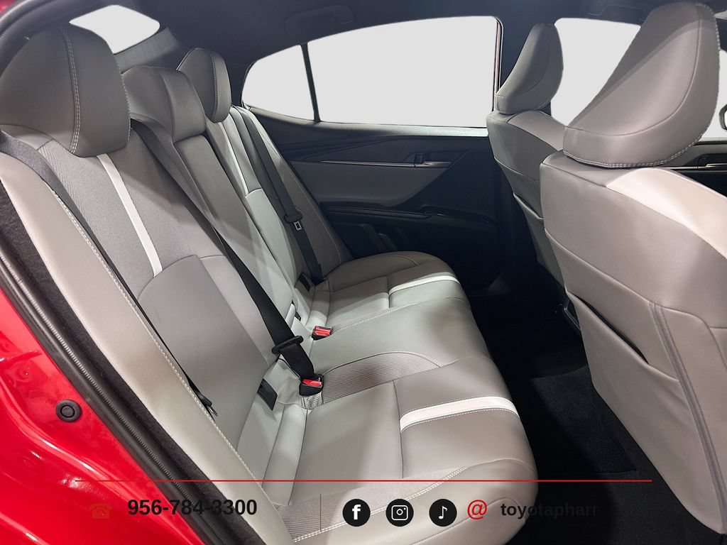 Used 2025 Toyota Camry SE w/ Convenience Package FWD image 24