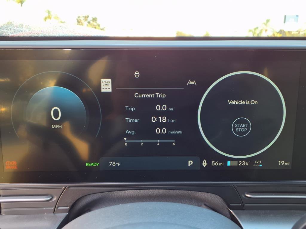 Used 2025 Hyundai Kona SEL image 19