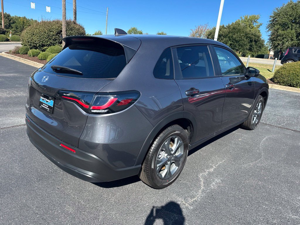 New 2027 Honda HR-V LX image 3