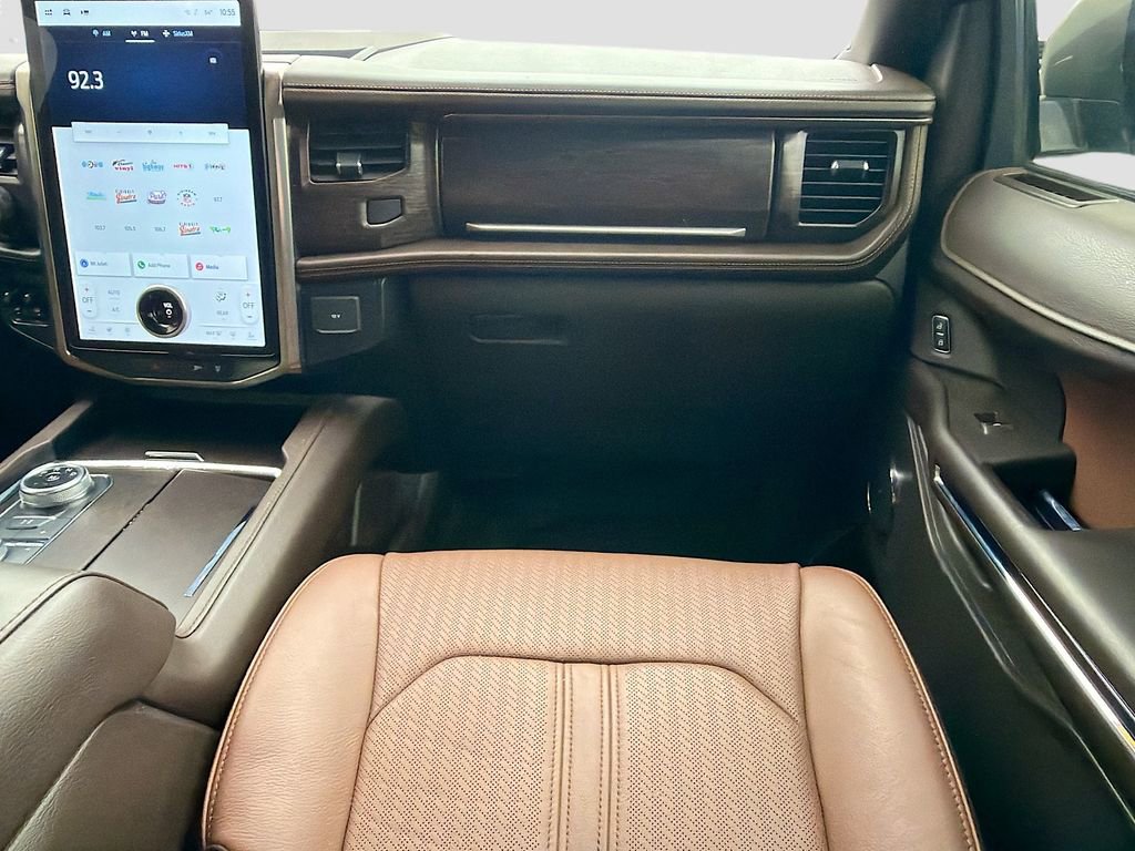 Used 2022 Ford Expedition King Ranch image 19