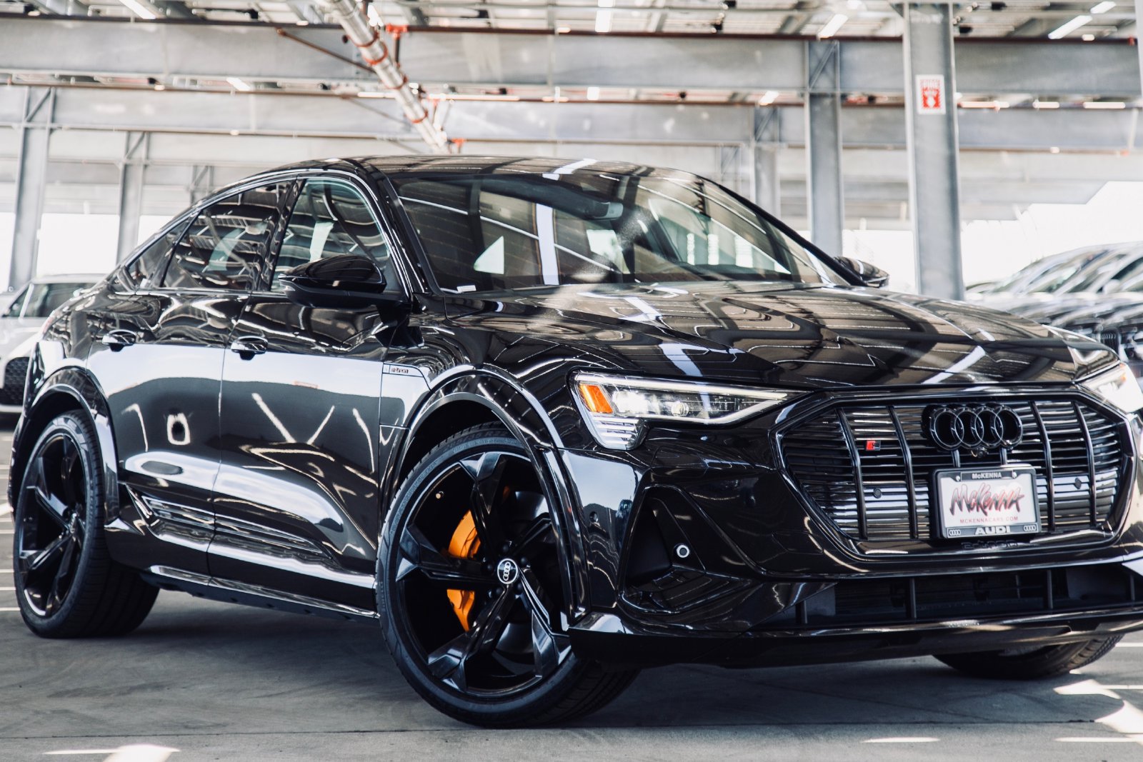 Used 2023 Audi e-tron S Prestige w/ Prestige Package AWD/4WD image 3