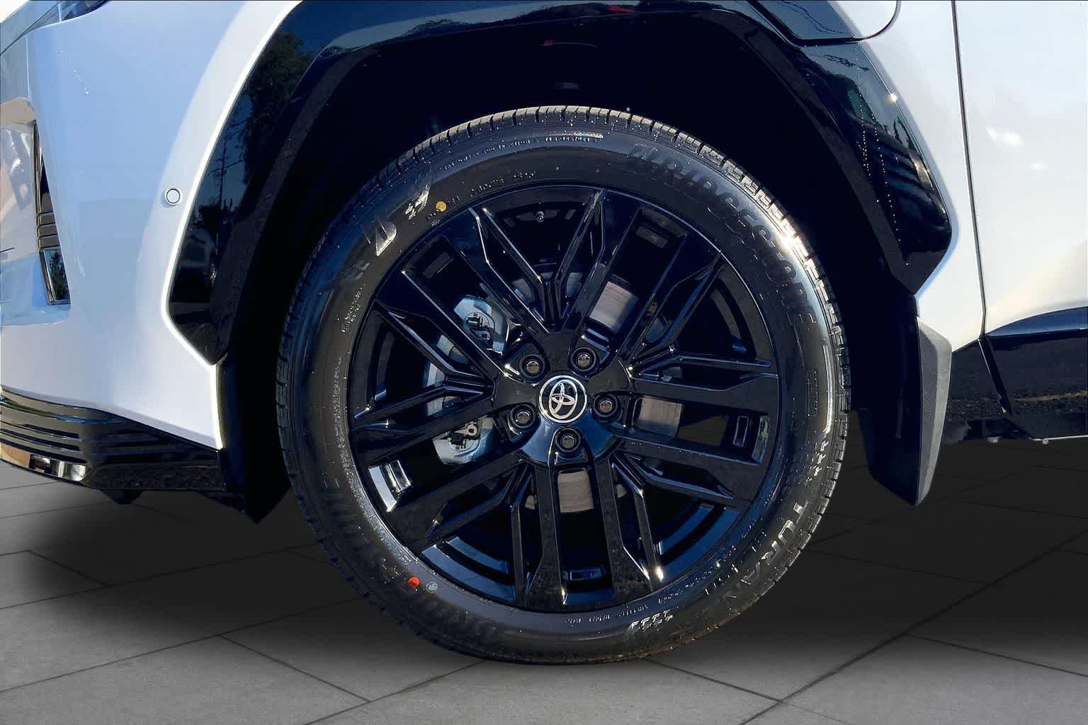 New 2026 Toyota RAV4 XSE AWD/4WD image 11
