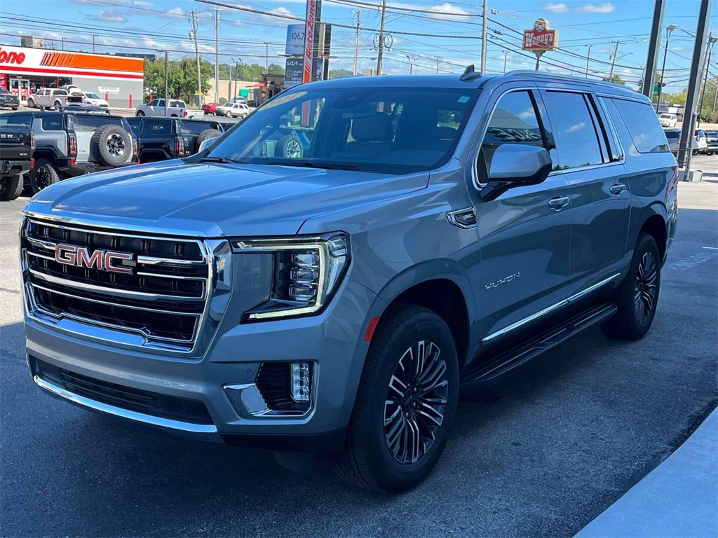 Used 2024 GMC Yukon XL SLT image 7