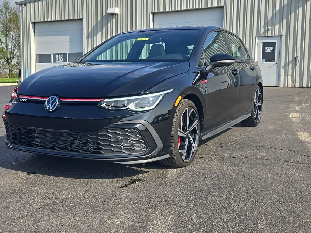 Used 2024 Volkswagen GTI SE image 3