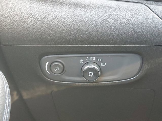 Certified 2025 Buick Encore GX Sport Touring image 19