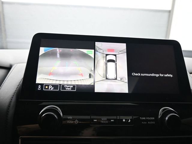 Used 2024 Nissan Armada SL w/ Captain's Chairs Package image 21