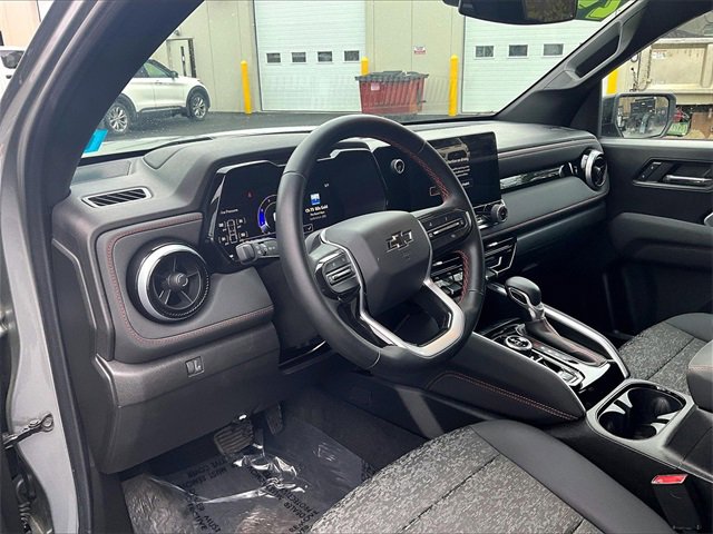 Used 2024 Chevrolet Colorado Z71 image 14