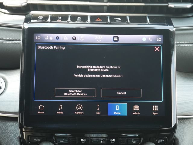 Used 2024 Jeep Grand Cherokee Overland AWD/4WD image 6