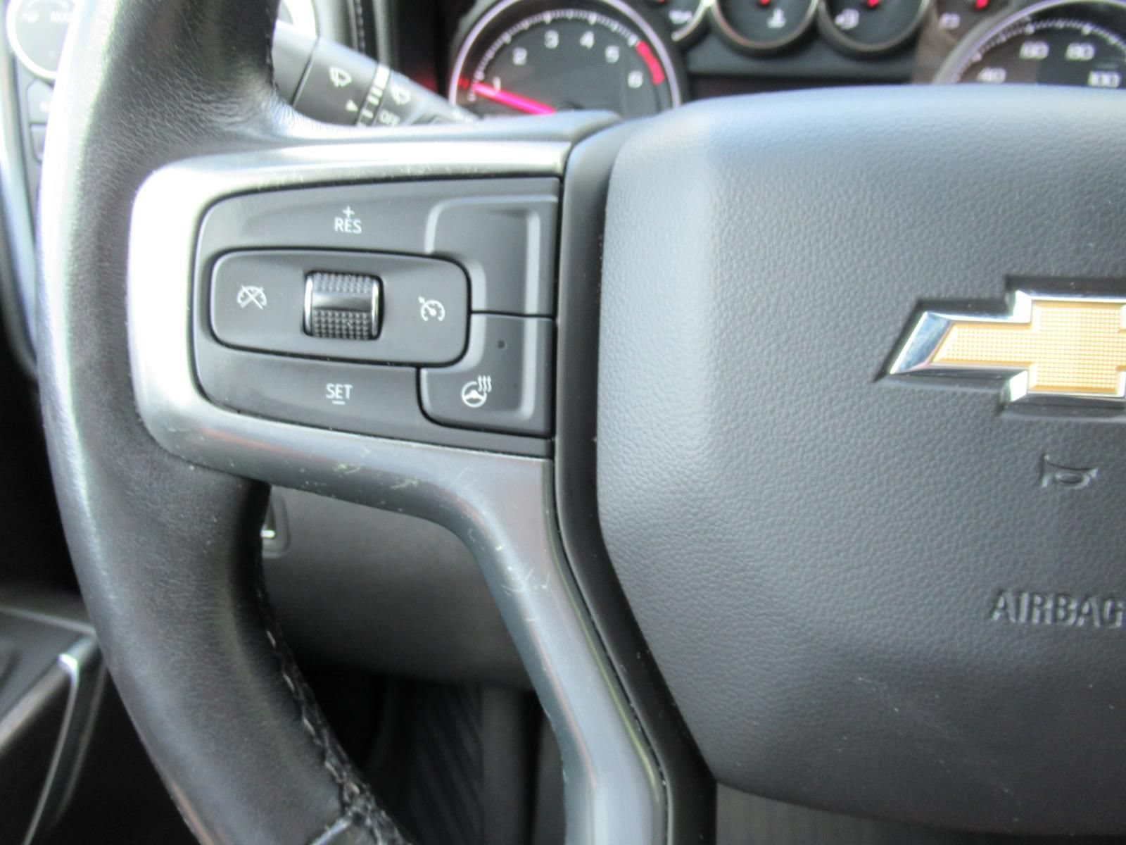 Used 2021 Chevrolet Silverado 1500 LTZ AWD/4WD image 23