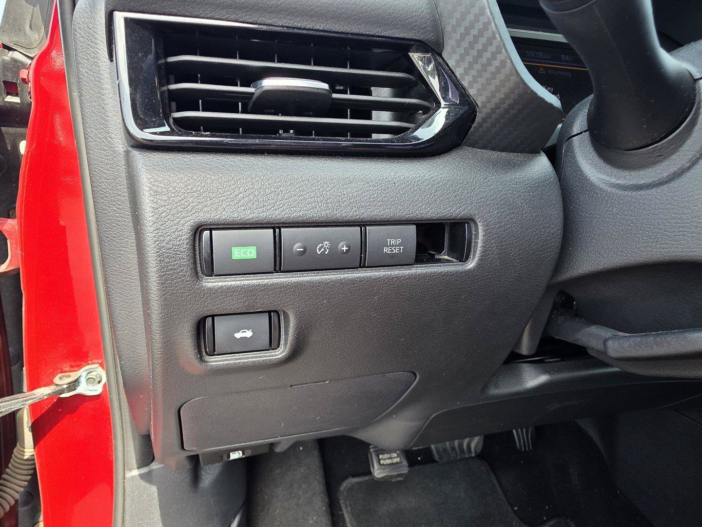 Used 2024 Nissan Sentra SV FWD image 22