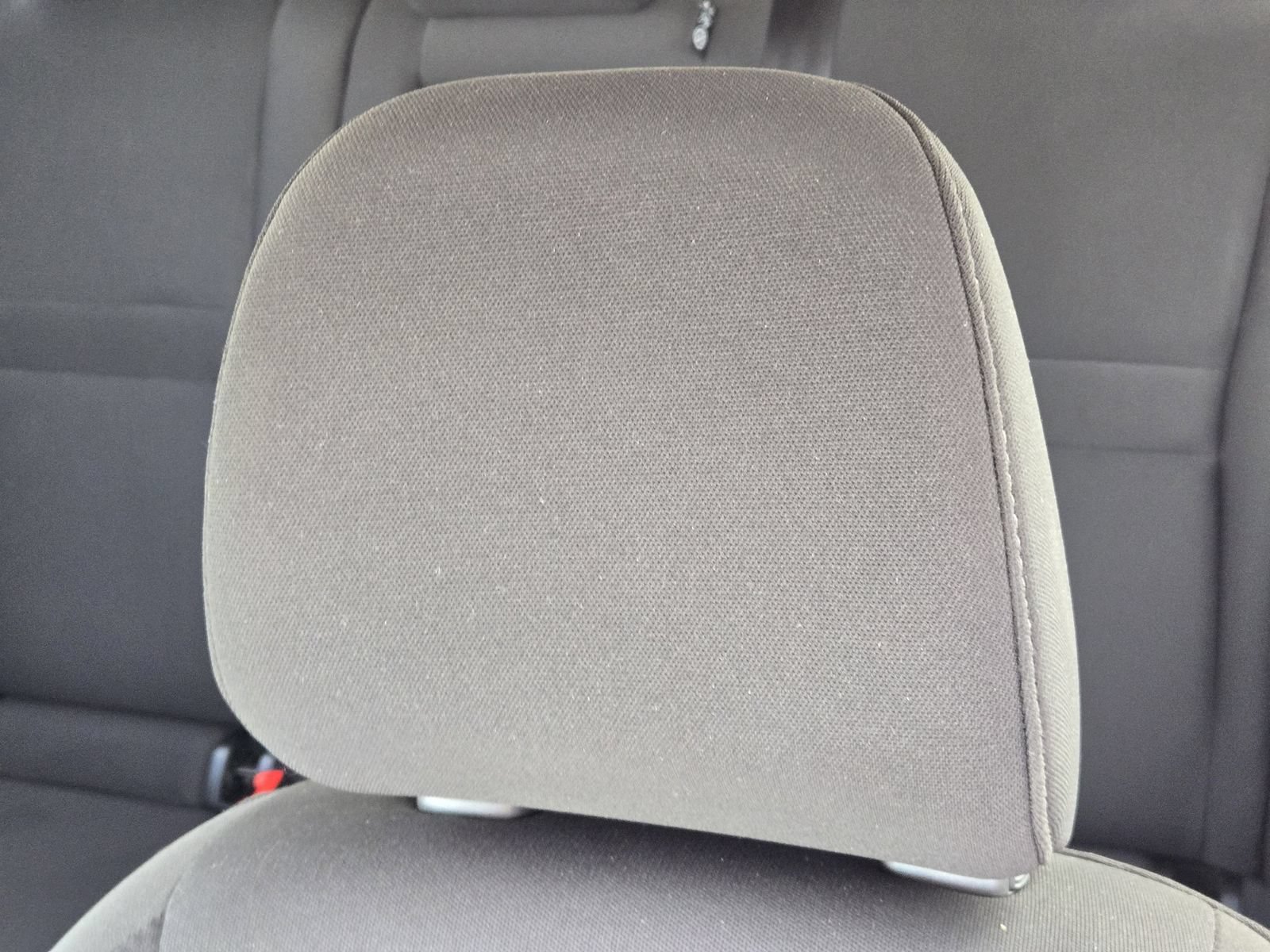 Used 2025 Nissan Rogue S AWD/4WD image 25
