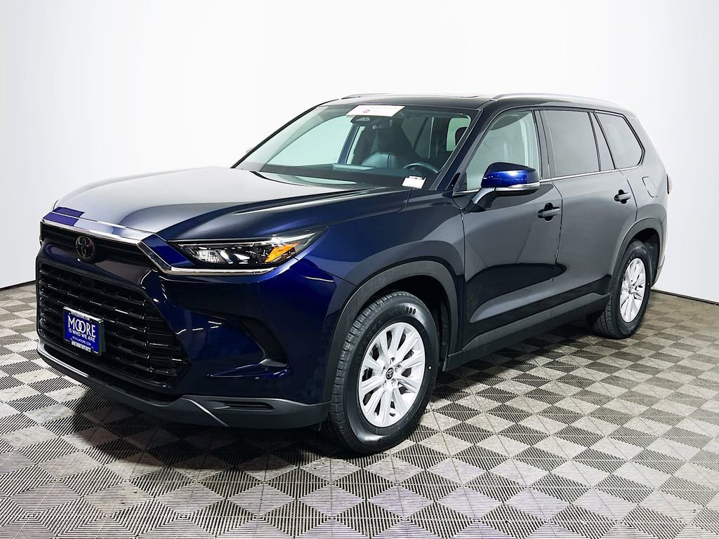 Certified 2024 Toyota Grand Highlander XLE image 4